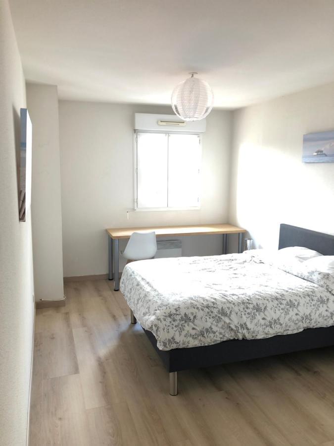Un Appartement Lumineux 6 Personnes Ares Ngoại thất bức ảnh